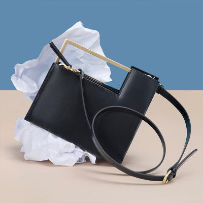 Hot Selling French Retro Fashion Handbag Metal Rod Handle Organ Messenger Bag 2026