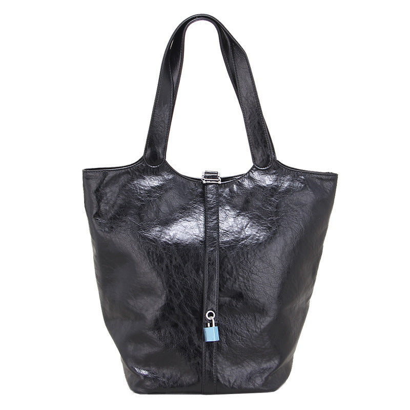 Retro Tote Basket Bag with Lock Large Capacity Bucket Bag Soft PU Leather Shoulder Bag for Women