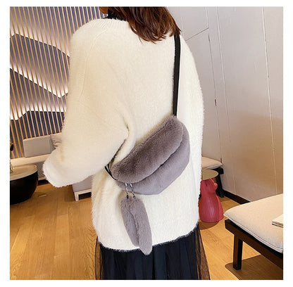 2026 New Fashion Plush Bag Ladies One Shoulder Crossbody Sling Bag Faux Fur Leisure Furry Bag