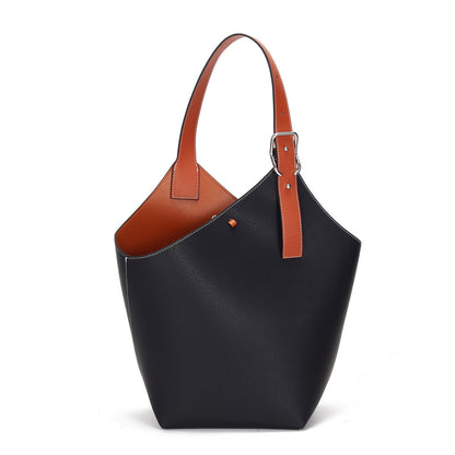 Fashionable leather handbag Large capacity single shoulder messenger underarm bag Commuting Tote bag