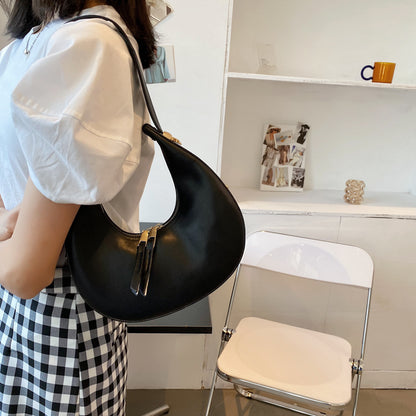 new fashion handbags saddle bag handbags women’s single bag simple and versatile bag