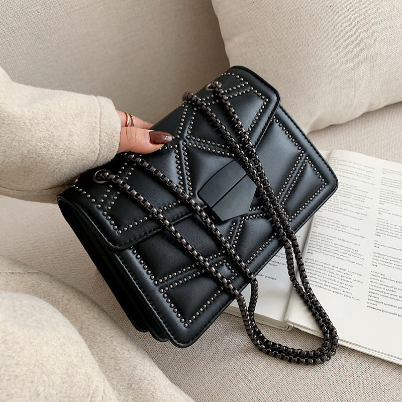 New Black Women’s bag 2026 new fashion Korean style chain shoulder cross-shoulder Pu small bag