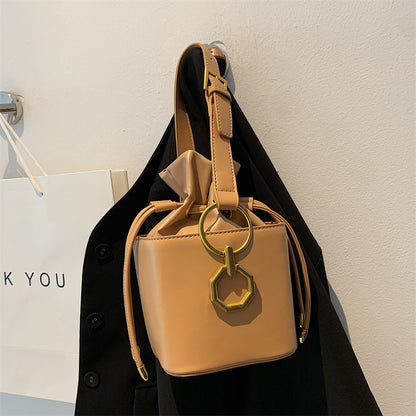 Drawstring fashion girl one-shoulder small box bag new autumn bucket messenger female bag Korean