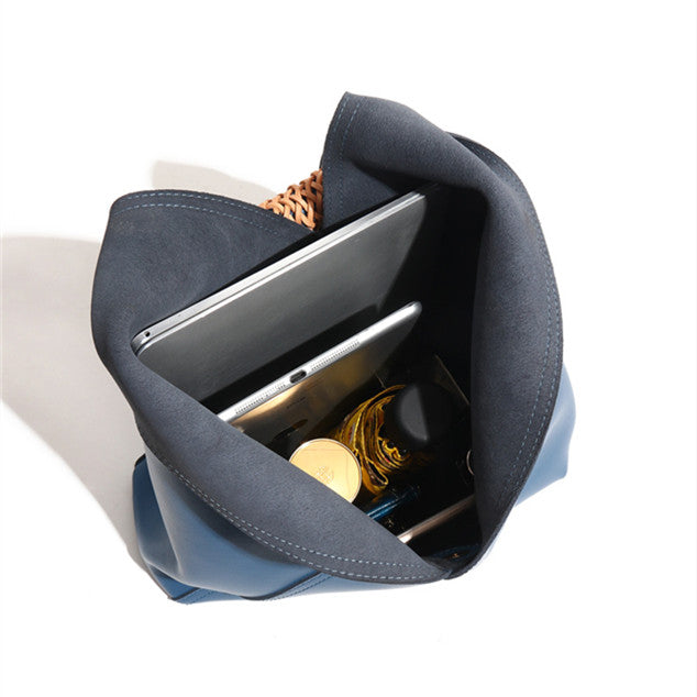 New Trending 2026 Cowhide Leather Underarm Bag Fashion Tote Bag Luxury Large Capacity Shoulder Hand bag for Women