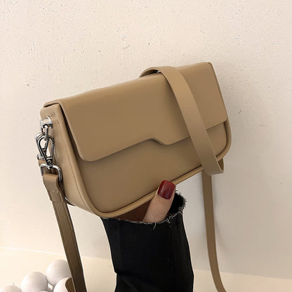 2026 new fashion niche cross-bag Korean version of the simple shoulder bag messenger bag