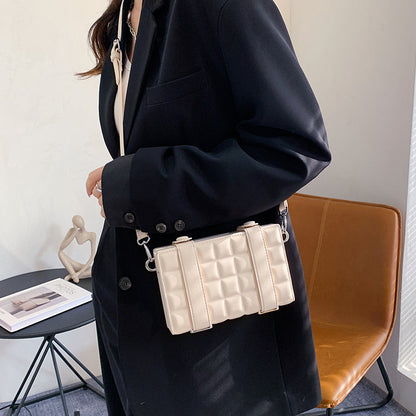 Retro Box Bag 2026 New Design Fashion Shoulder Bag Simple Handheld Women’s Bag